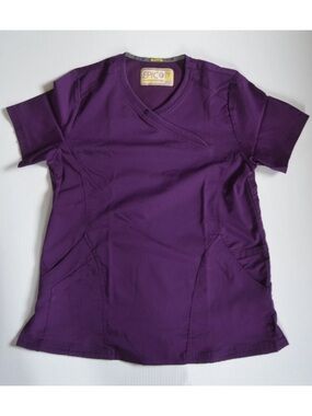 EPIC Women's Sz Medium Purple Scrub Top